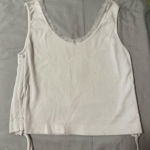White baby tank